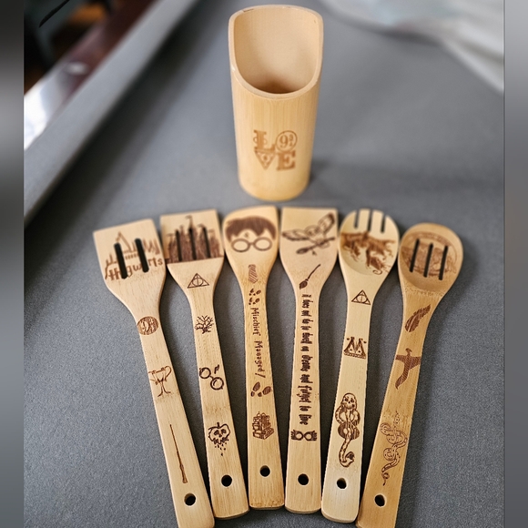 Harry Potter 7pc Bamboo Kitchen Utensils Set - Picture 2 of 2